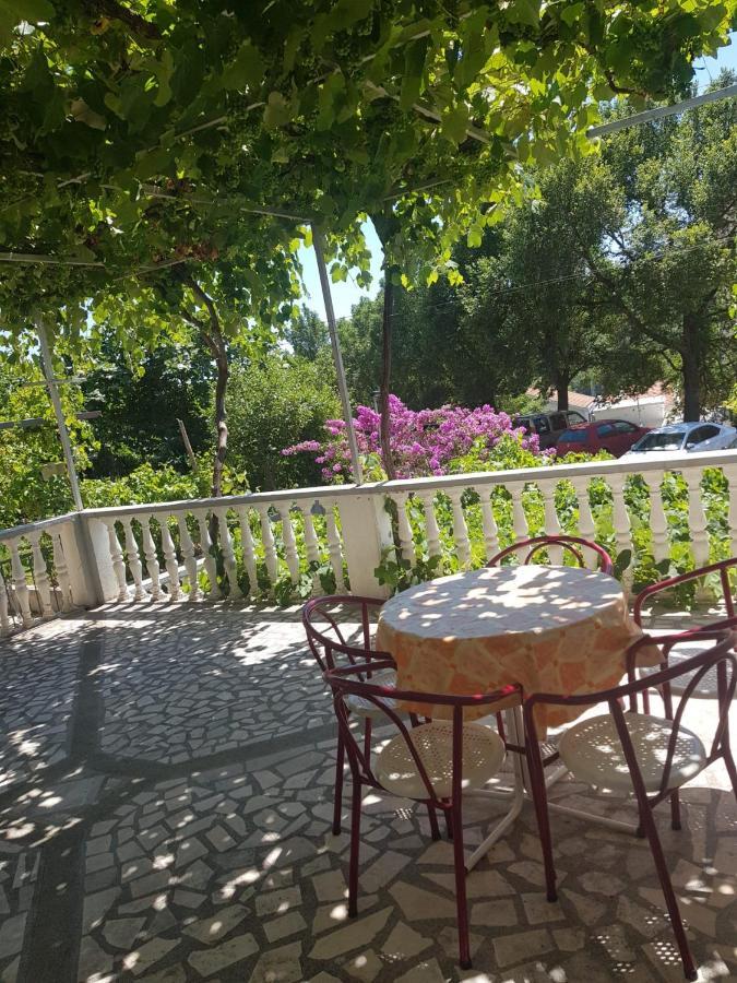 Sobe I Apartmani Marovic Petrovac エクステリア 写真