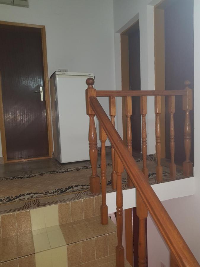 Sobe I Apartmani Marovic Petrovac エクステリア 写真