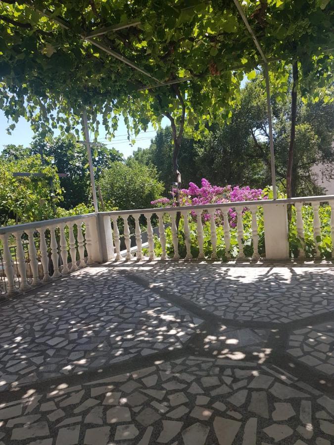 Sobe I Apartmani Marovic Petrovac エクステリア 写真