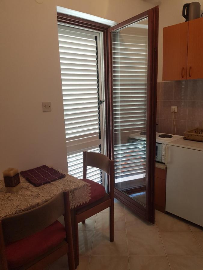 Sobe I Apartmani Marovic Petrovac エクステリア 写真
