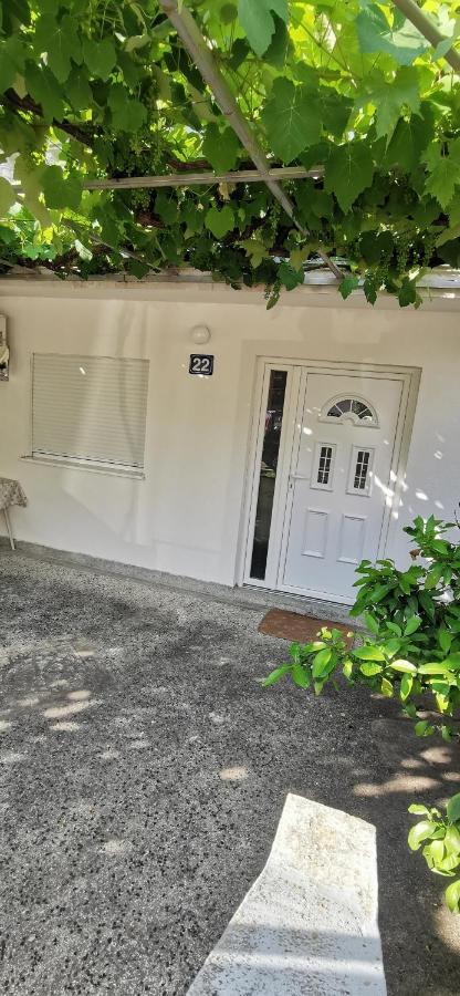 Sobe I Apartmani Marovic Petrovac エクステリア 写真