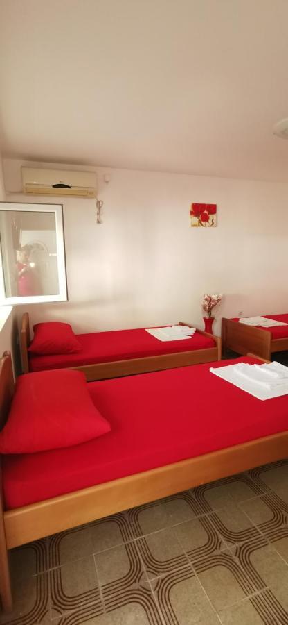 Sobe I Apartmani Marovic Petrovac エクステリア 写真