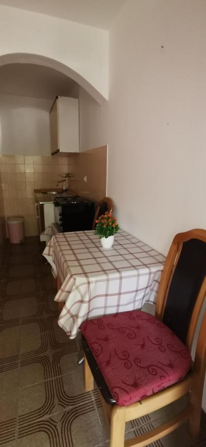 Sobe I Apartmani Marovic Petrovac エクステリア 写真