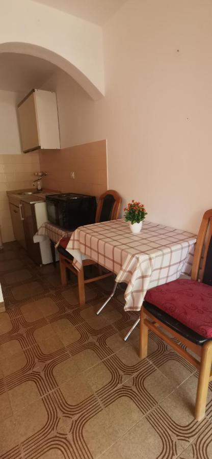 Sobe I Apartmani Marovic Petrovac エクステリア 写真
