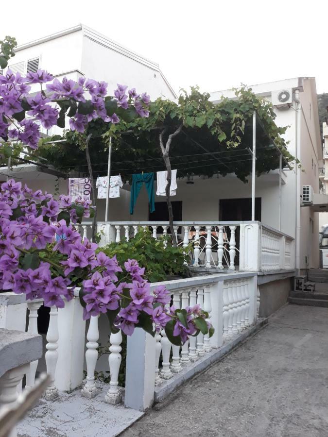 Sobe I Apartmani Marovic Petrovac エクステリア 写真